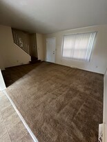 457 Mathews Rd in Boardman, OH - Building Photo