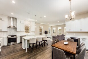 933 Pullman Pl in Grandview Heights, OH - Building Photo