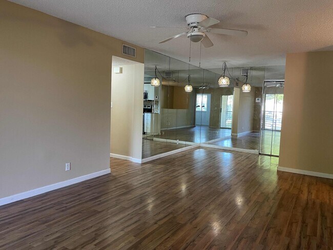 704 Gardens Dr in Pompano Beach, FL - Building Photo - Building Photo