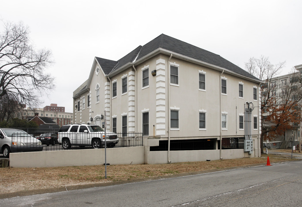 217 24th Ave N in Nashville, TN - Building Photo