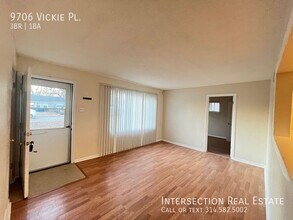 9706 Vickie Pl in St. Louis, MO - Building Photo - Building Photo