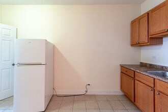 4854 N Damen Ave, Unit J01W in Chicago, IL - Building Photo - Building Photo