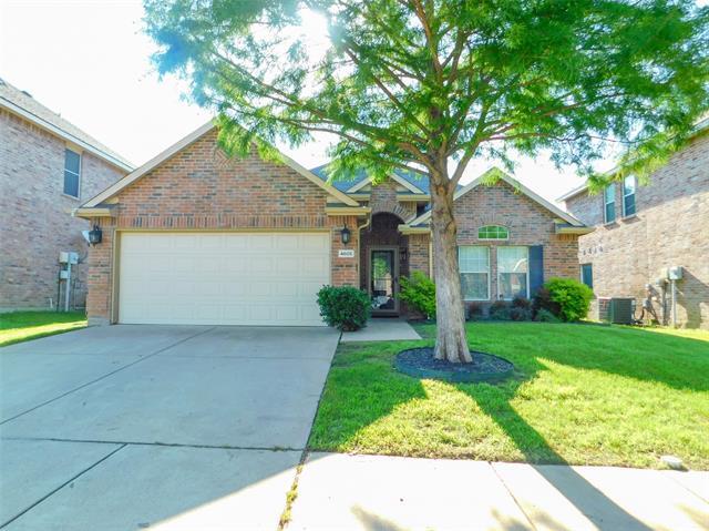 4605 Dogwood Dr in Denton, TX - Foto de edificio