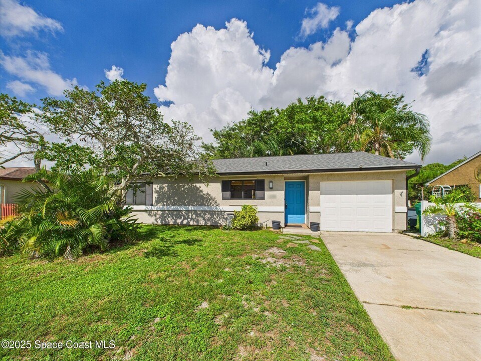 1278 Fargo Dr in Melbourne, FL - Building Photo