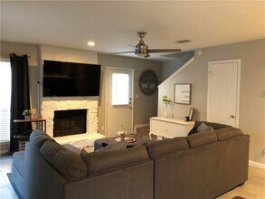 1510 Camp Craft Rd in West Lake Hills, TX - Building Photo - Building Photo