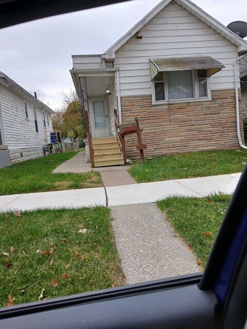 238 E Weber St in Toledo, OH - Building Photo