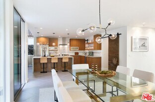 10486 Sandal Ln in Los Angeles, CA - Building Photo