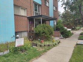 Briarwood Apartment Homes in Denver, CO - Building Photo