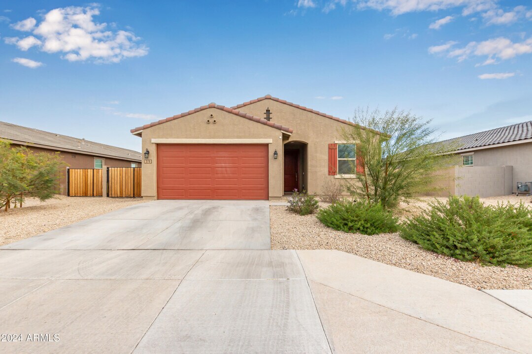378 San Vicente Ln in Casa Grande, AZ - Building Photo