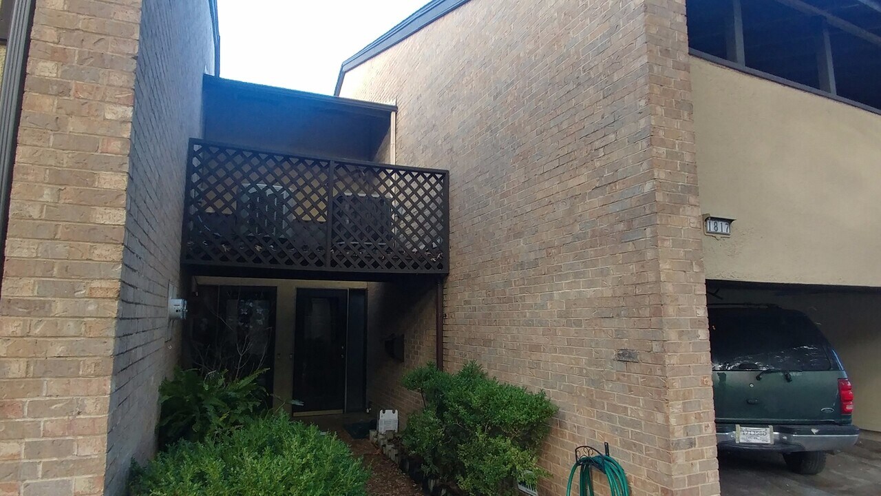 1817 Pueblo Pl in Irving, TX - Building Photo