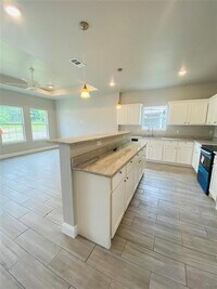 3614 Short St photo'