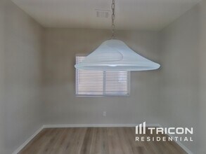 7924 Bartlett Peak St in Las Vegas, NV - Building Photo - Building Photo