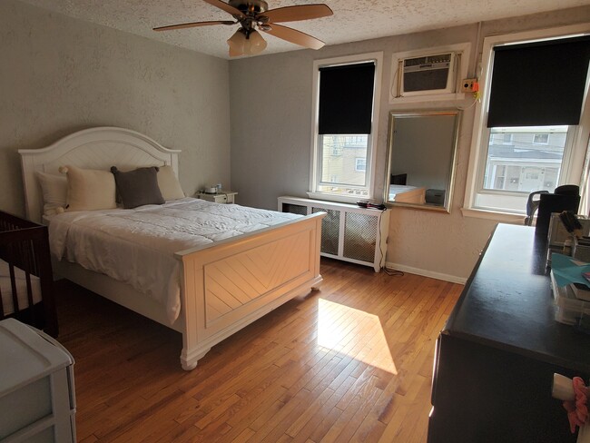 308 3rd St, Unit 2nd floor