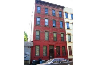 474 Madison St in Brooklyn, NY - Building Photo - Building Photo