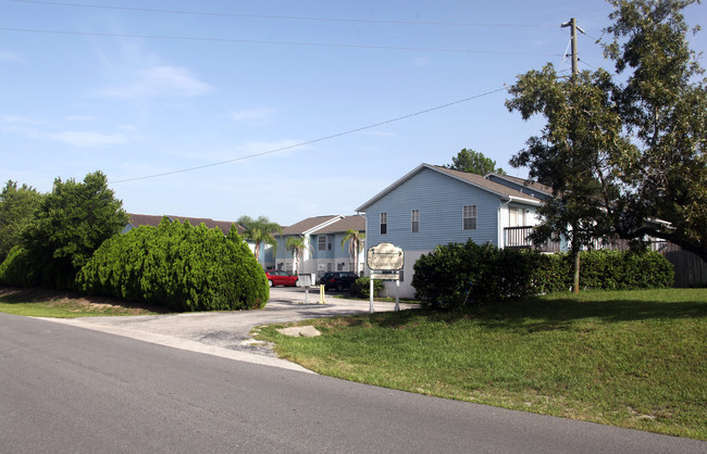 Chalmer Commons in Spring Hill, FL - Building Photo - Building Photo