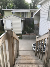 93 E Pinehurst St in Tooele, UT - Foto de edificio - Building Photo