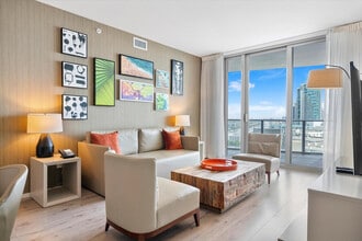 4111 S Ocean Dr in Hollywood, FL - Foto de edificio - Building Photo