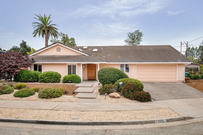 5615 Via Ravenna in Goleta, CA - Building Photo - Building Photo
