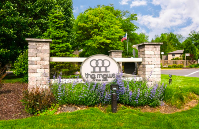 456 Willow Ct in Pittsburgh, PA - Foto de edificio - Building Photo