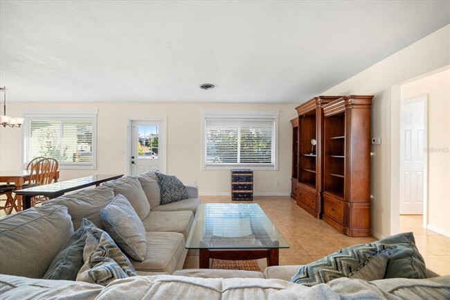 1796 Loralin Dr in Englewood, FL - Building Photo - Building Photo