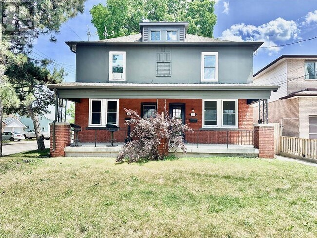 215 Rosewood Rd in Hamilton, ON - Building Photo - Building Photo