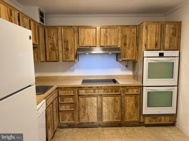 property at 8350 Greensboro Dr