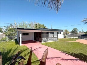 12401 SW 191st Terrace in Miami, FL - Building Photo - Building Photo