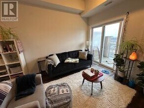 1370 Main St E in Milton, ON - Building Photo - Building Photo