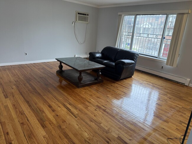 9-05 123rd St in Queens, NY - Building Photo - Building Photo