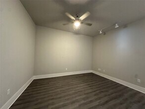 2727 Houston Ave in Houston, TX - Foto de edificio - Building Photo