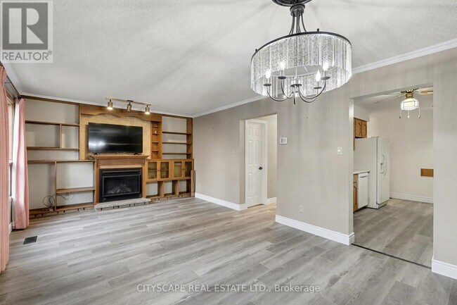 575 Springbank Ave in Woodstock, ON - Building Photo - Building Photo