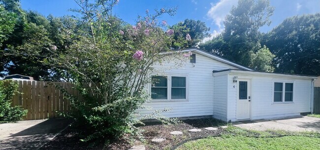 4 Highland Dr NW in Fort Walton Beach, FL - Building Photo - Building Photo