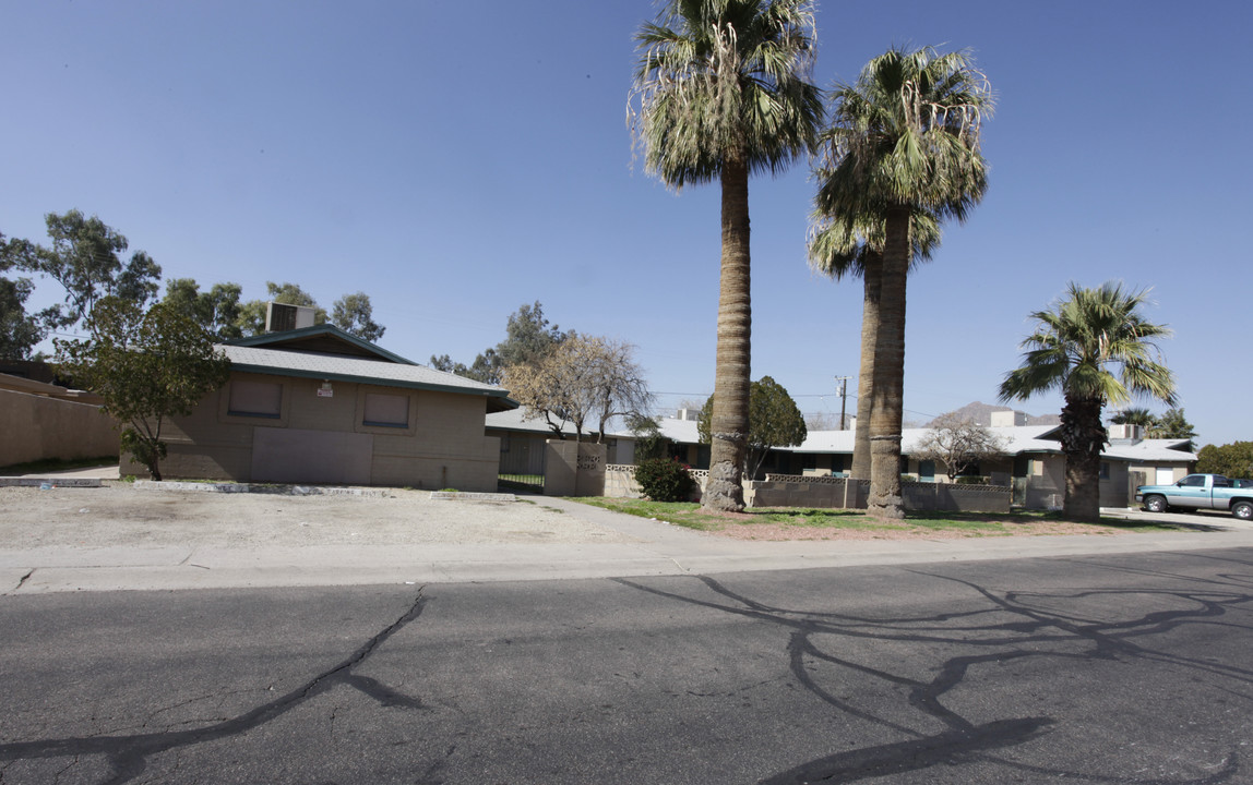 66th Street Village in Scottsdale, AZ - Building Photo