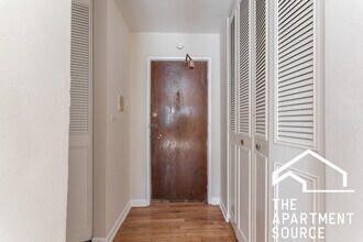 6011 N Winthrop Ave, Unit 314 in Chicago, IL - Foto de edificio - Building Photo