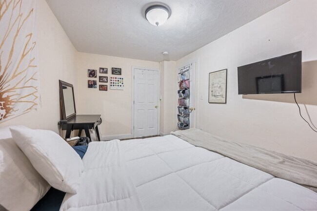 21 Aberdeen St, Unit B in Boston, MA - Building Photo - Building Photo