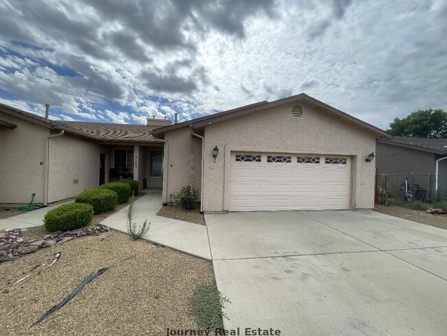 property at 3123 N Corrine Dr