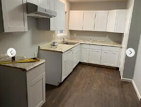 1013 Osceola Trail in Carrollton, TX - Building Photo - Building Photo