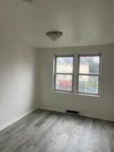 223 Squires Ave in Endicott, NY - Building Photo - Building Photo