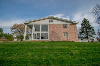 1601 E 10th St in Merrill, WI - Building Photo - Building Photo