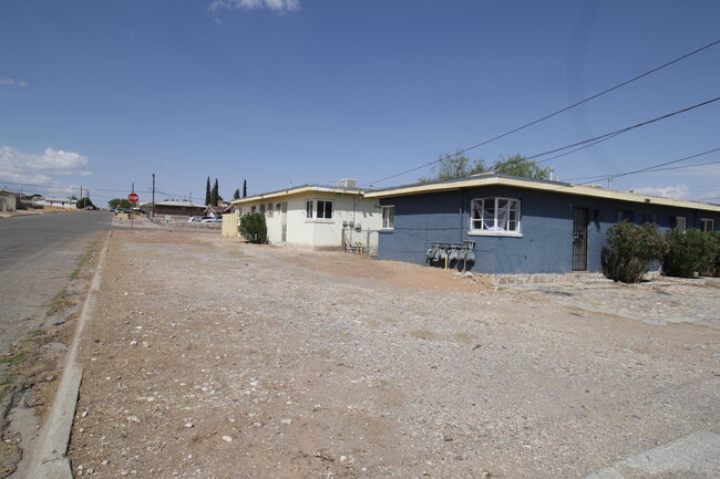 3900 Flory Ave in El Paso, TX - Building Photo - Building Photo