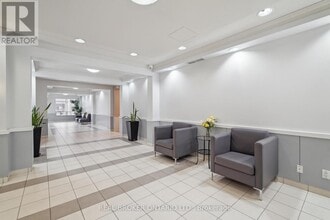3650 Kingston Rd in Toronto, ON - Building Photo - Building Photo