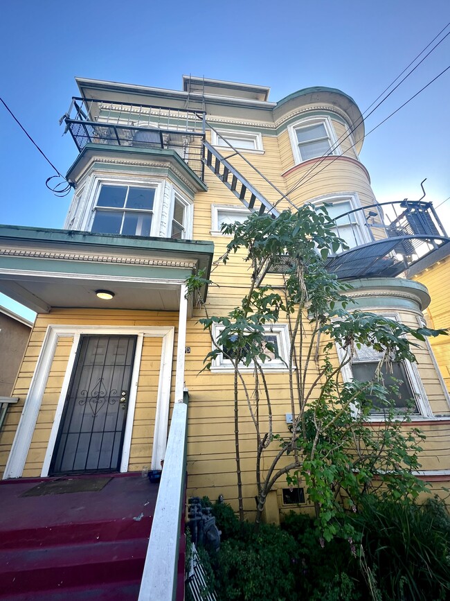 871 27th St in Oakland, CA - Building Photo - Building Photo