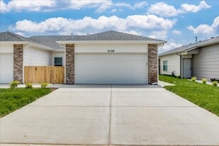 15446 W Josephine Ct in Goddard, KS - Building Photo