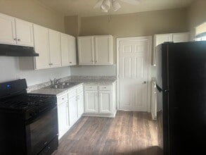 800 W 10th St in Lorain, OH - Building Photo - Building Photo