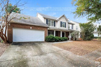 4111 Silvery Way in Snellville, GA - Foto de edificio - Building Photo