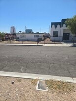 705 Morgan Ave, Unit 4 in Las Vegas, NV - Building Photo