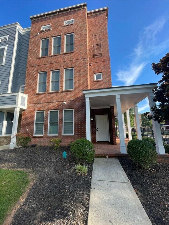 793 Liberty Commons Dr in Atlanta, GA - Building Photo