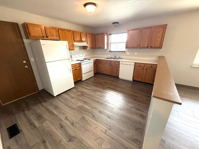 property at 608 Linda Ln