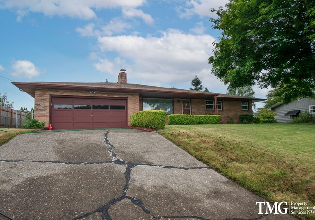 property at 2832 E 1st Ave