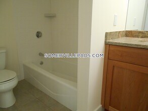377 Summer St-Unit -5 in Somerville, MA - Building Photo - Building Photo